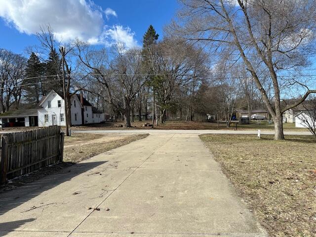 152 Greenback Street Hesperia, MI 49421 - Photo 20 of 22 152Greenback-Driveway