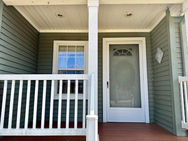 152 Greenback Street Hesperia, MI 49421 - Photo 2 of 22 152Greenback-Porch