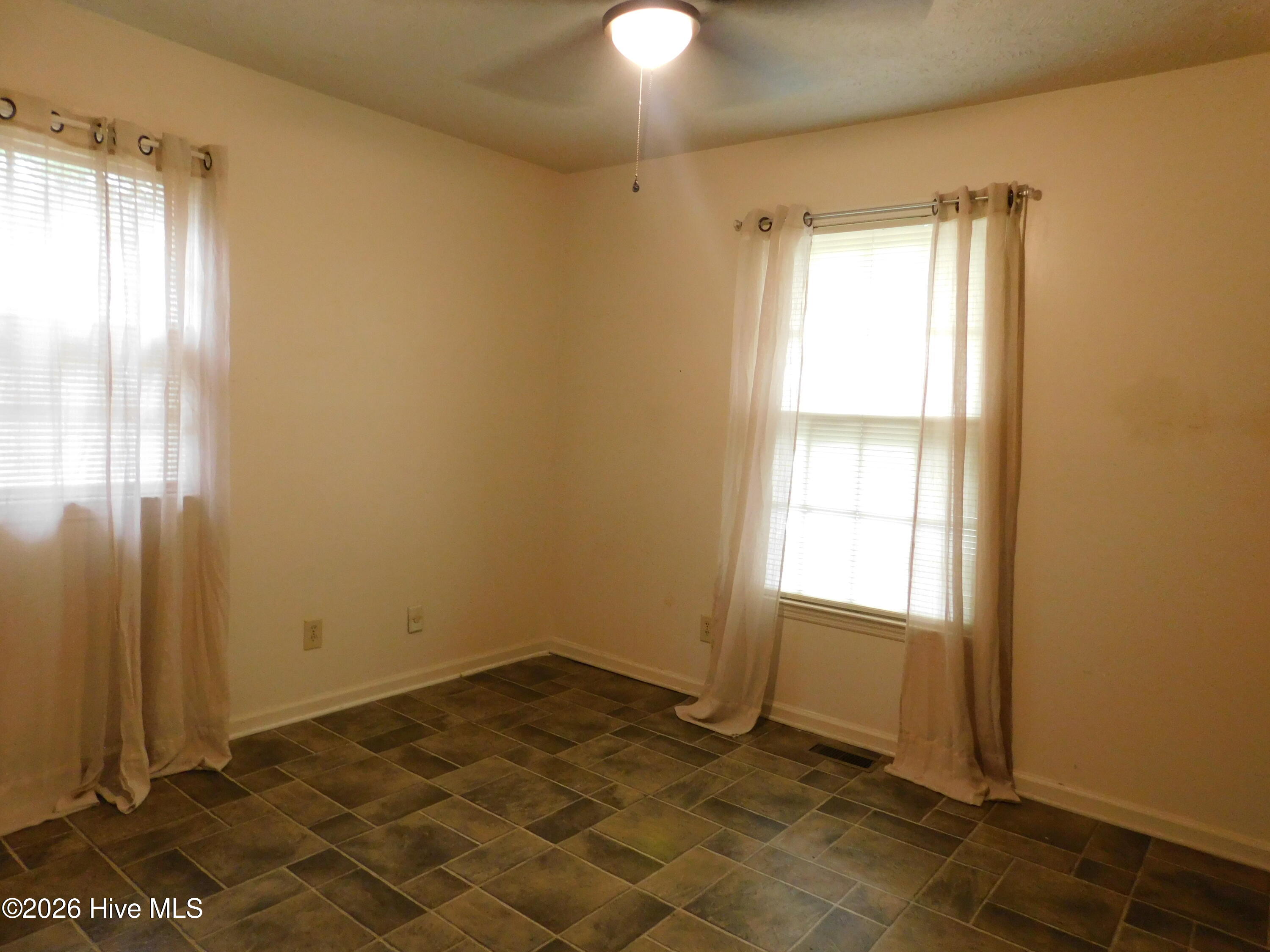 1003 Raleigh Street Laurinburg, NC 28352 - Photo 21 of 26 DSCN8912