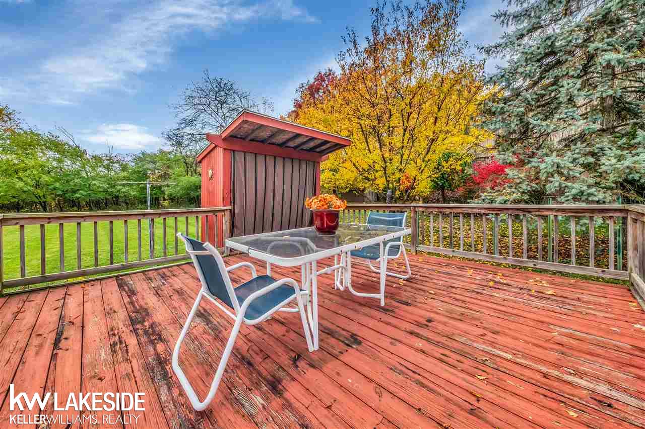157 Nawakwa Road Rochester, MI 48307 - Photo 13 of 32