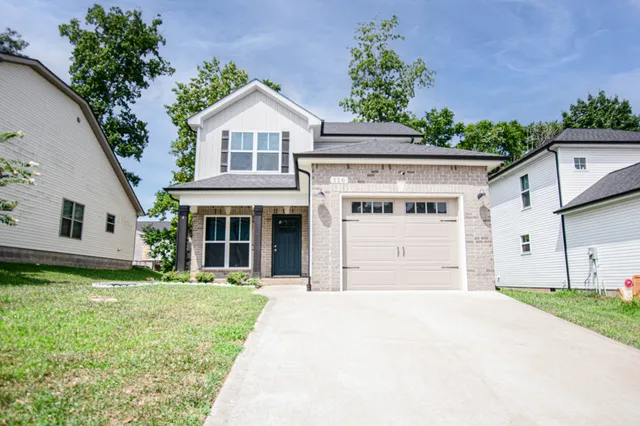 $1,800 | 116 Waterwheel Circle, Clarksville, TN 37042