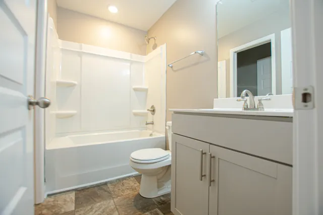 $1,800 | 116 Waterwheel Circle, Clarksville, TN 37042