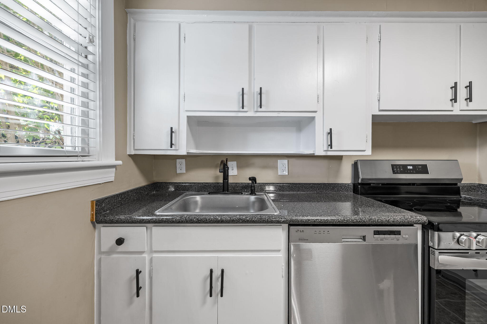 917 St Marys Street Raleigh, NC 27605 - Photo 14 of 33