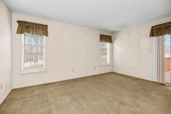 $169,900 | 1305 Northwest Village Drive, Unit B, Blue Springs, MO 64015