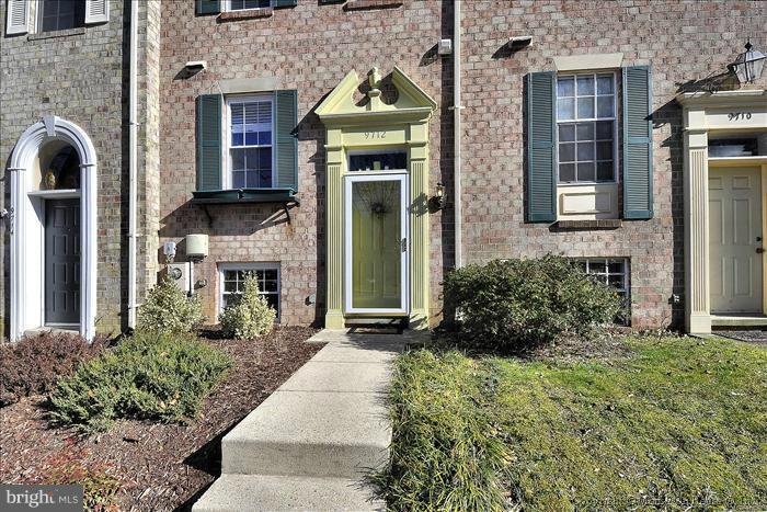 9712 Early Spring Way Columbia, MD 21046 - Photo 22 of 29 Exterior (Front)