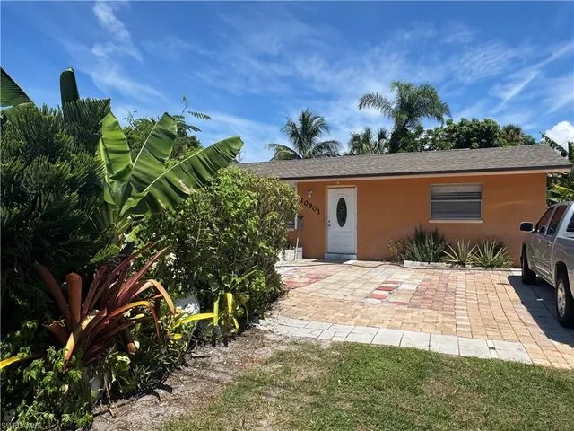 $350,000 | 10901 Citrus Drive, Bonita Springs, FL 34135