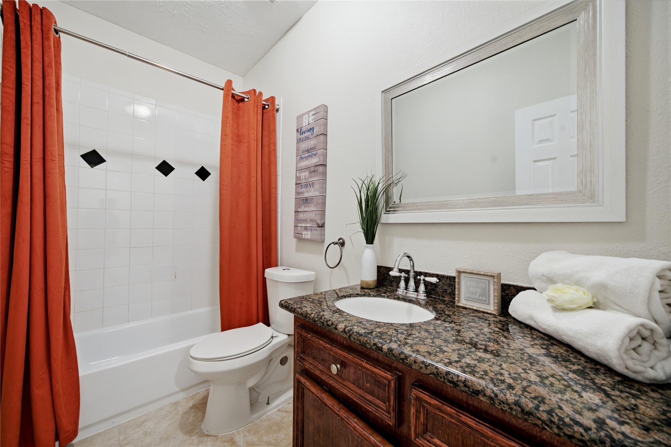 3001 Wayne Street Houston, TX 77026 - Photo 7 of 31 Bathroom #2, near the front of the home, easily accessible to guests
