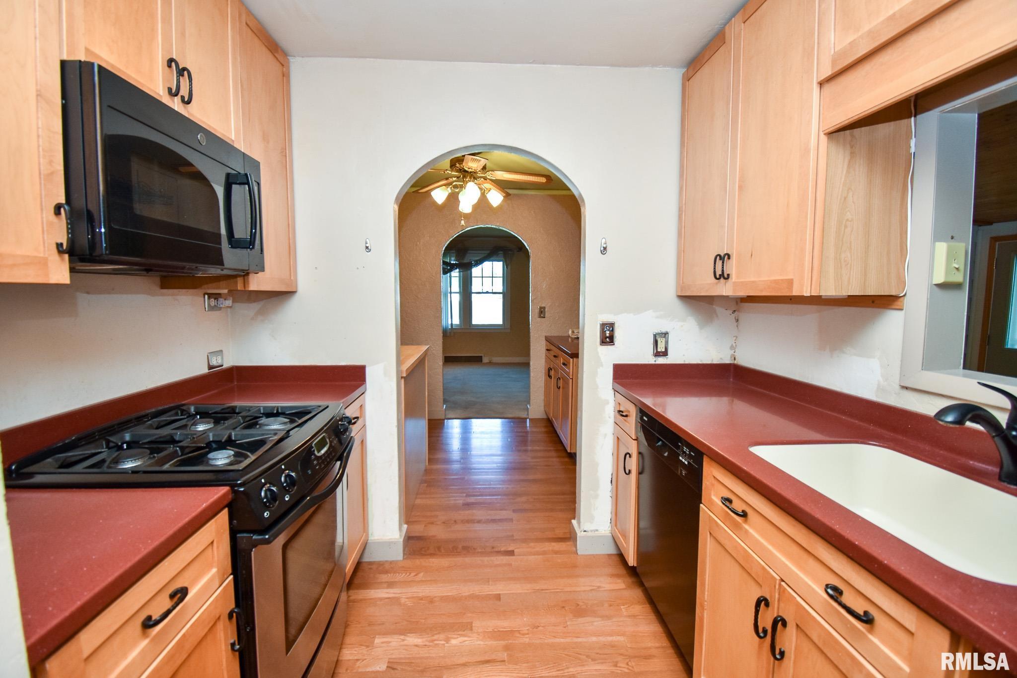 131 Arnold Road East Peoria, IL 61611 - Photo 13 of 45