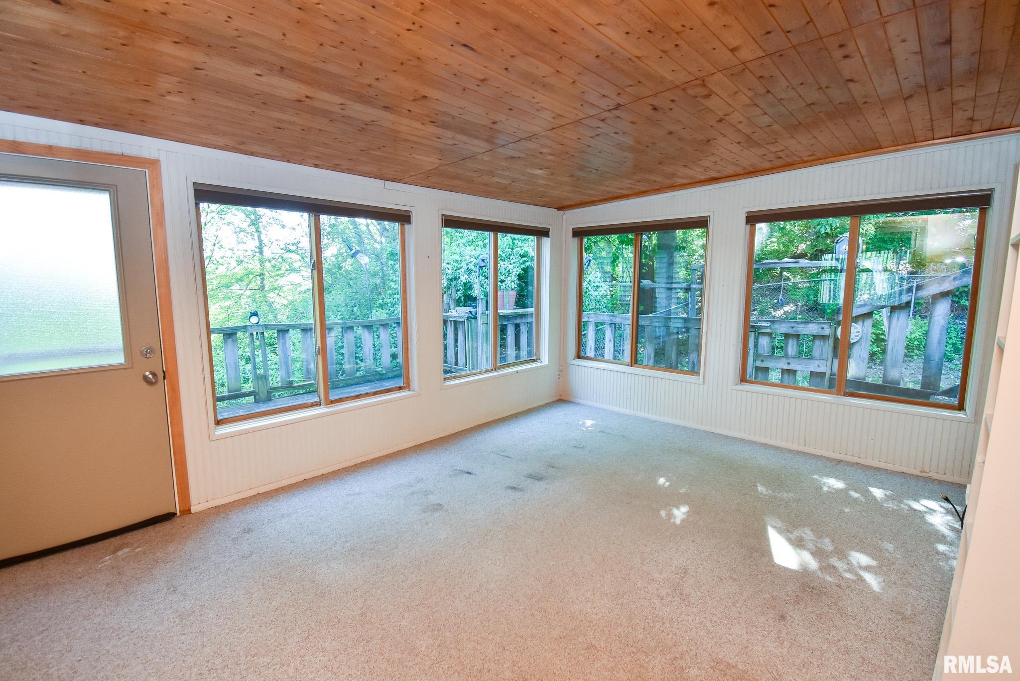 131 Arnold Road East Peoria, IL 61611 - Photo 14 of 45