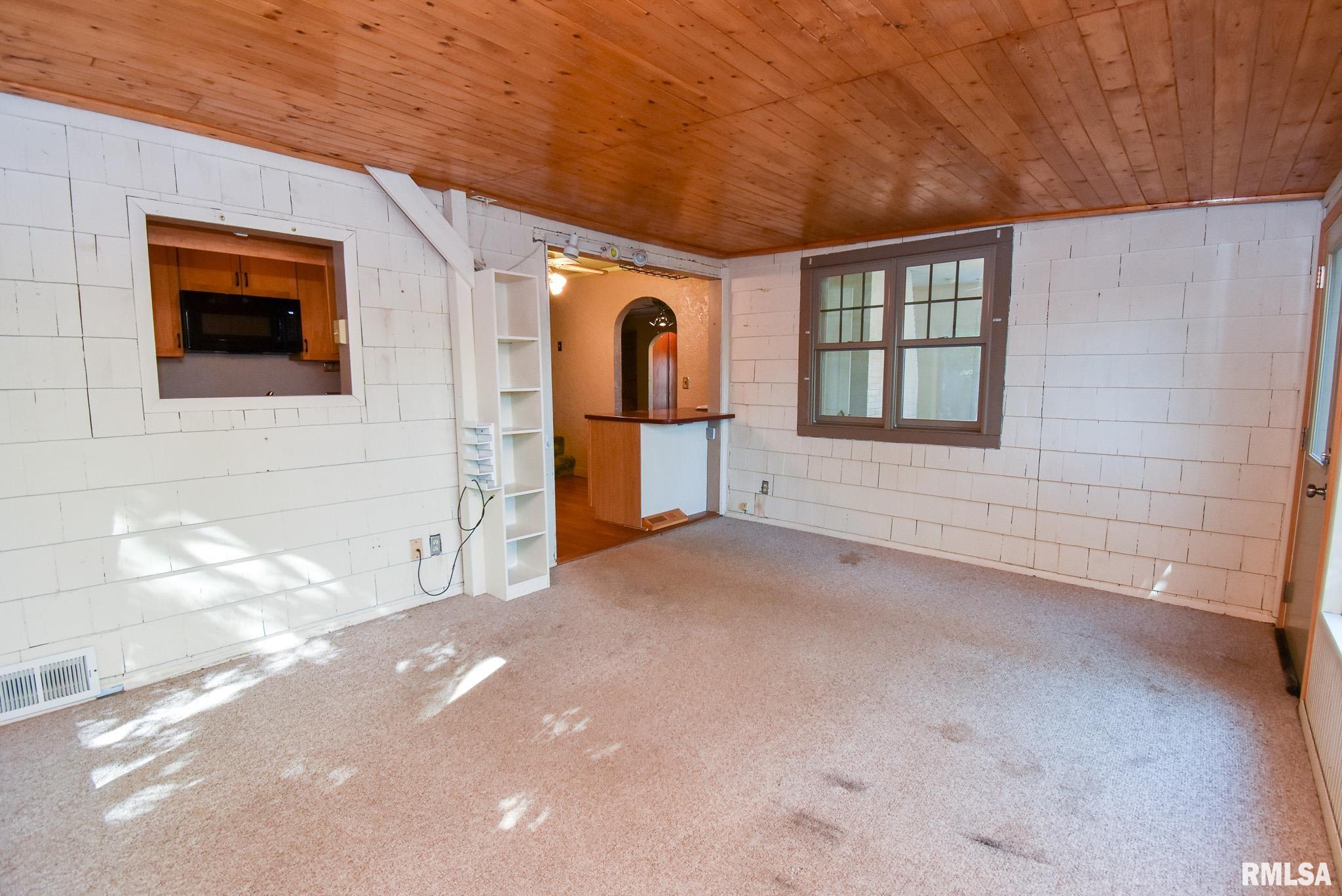 131 Arnold Road East Peoria, IL 61611 - Photo 16 of 45