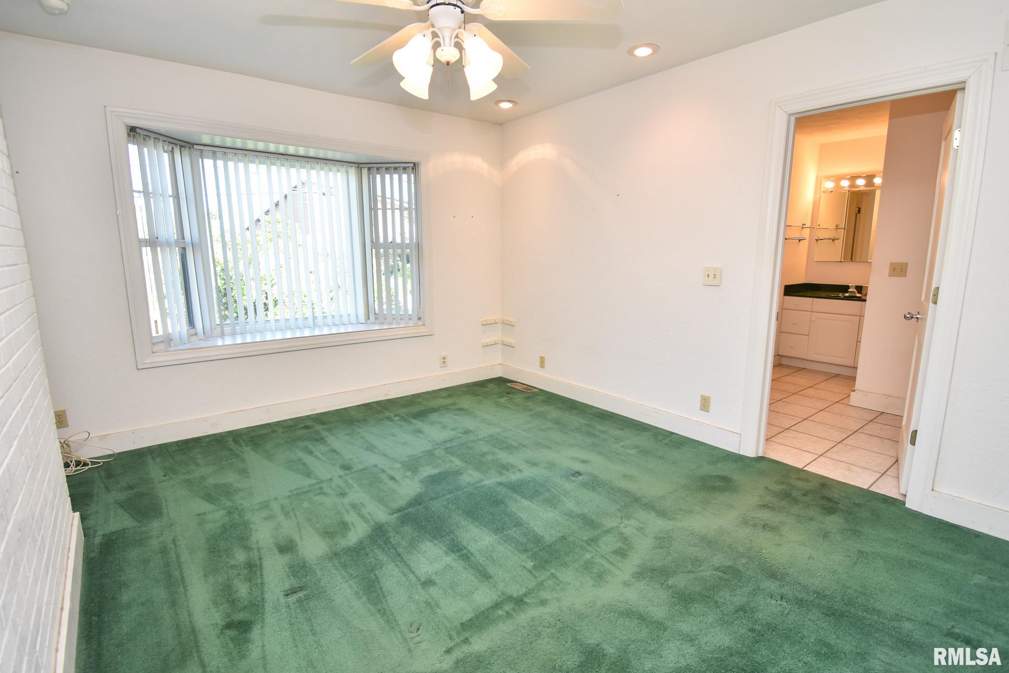 131 Arnold Road East Peoria, IL 61611 - Photo 18 of 45