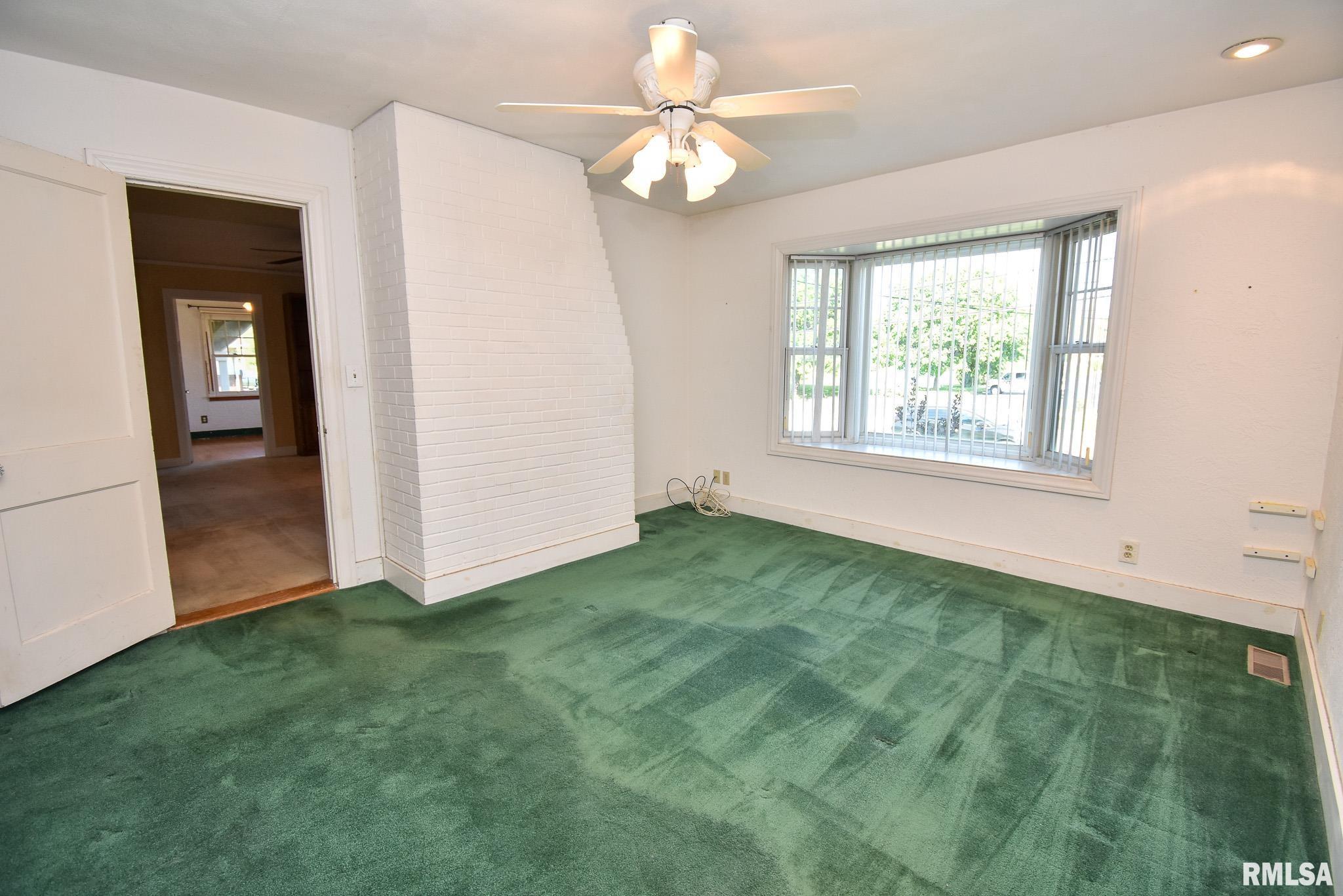131 Arnold Road East Peoria, IL 61611 - Photo 19 of 45