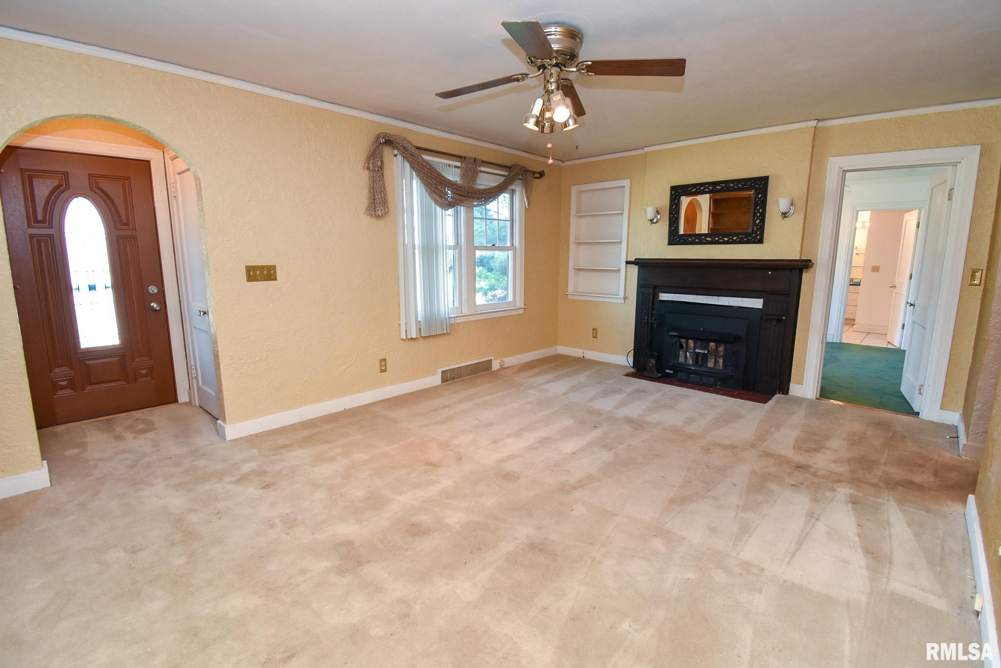 131 Arnold Road East Peoria, IL 61611 - Photo 6 of 45