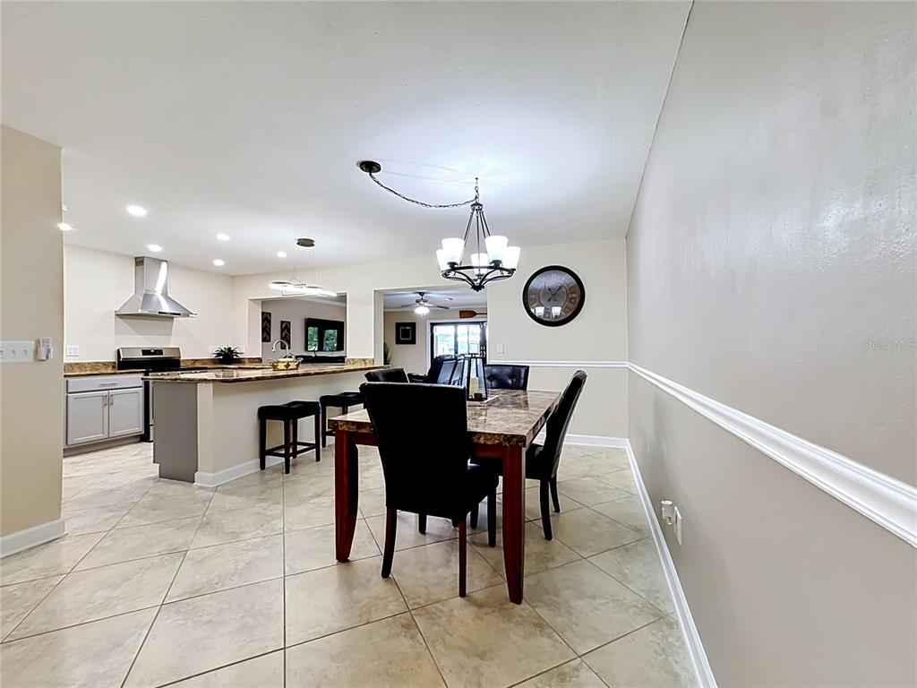 6517 Solitaire Palm Way Apollo Beach, FL 33572 - Photo 12 of 58