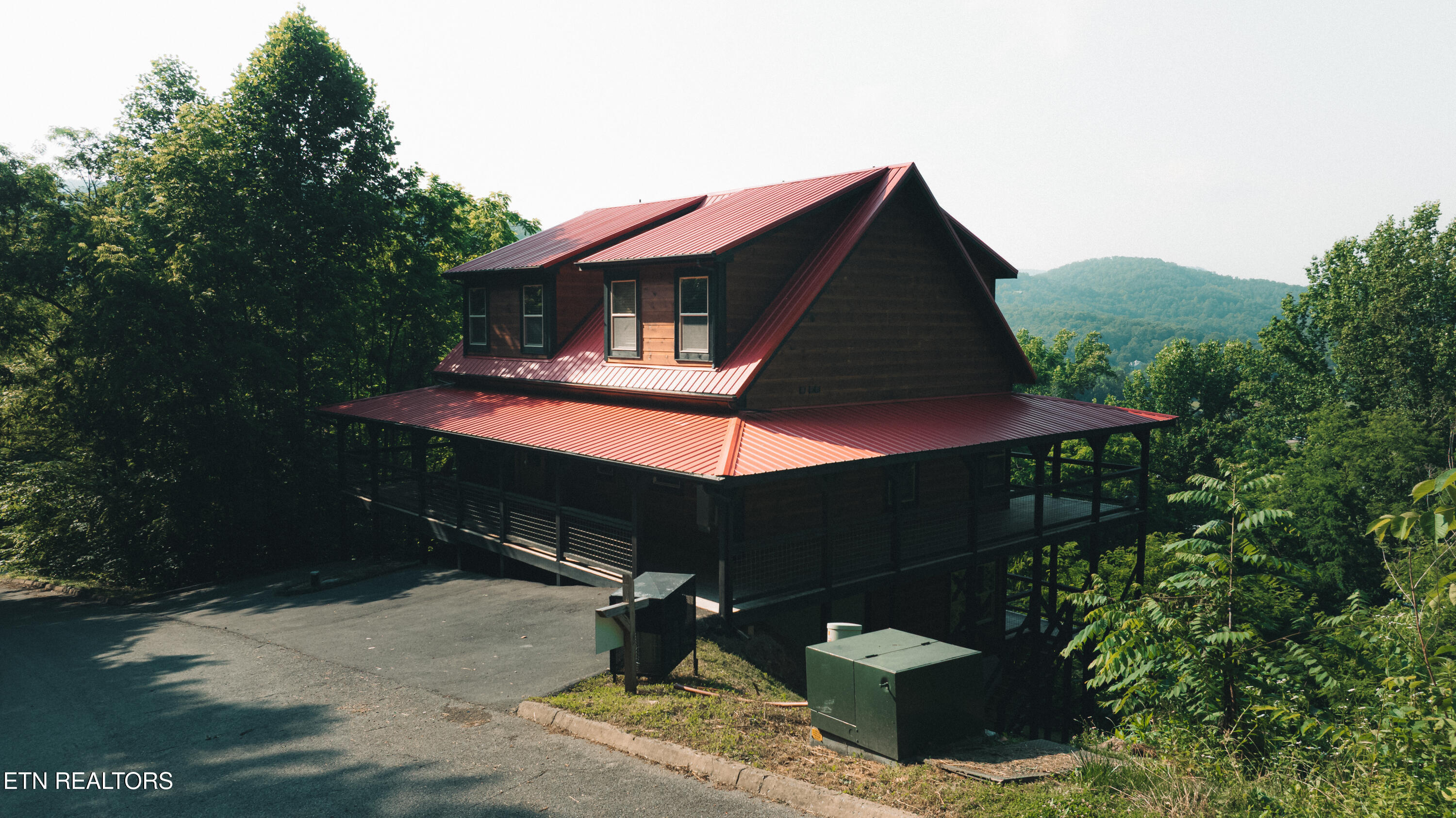 3305 Red Wolfe Road Sevierville, TN 37862 - Photo 32 of 38 DJI_20250602174943_0042_D-2 (1)