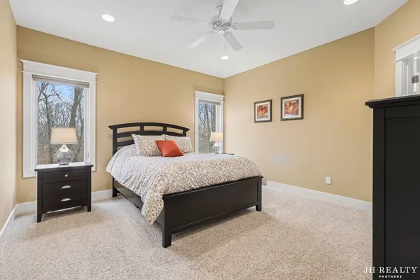 $949,000 | 2627 Oak Highland Court, Lowell, MI 49331