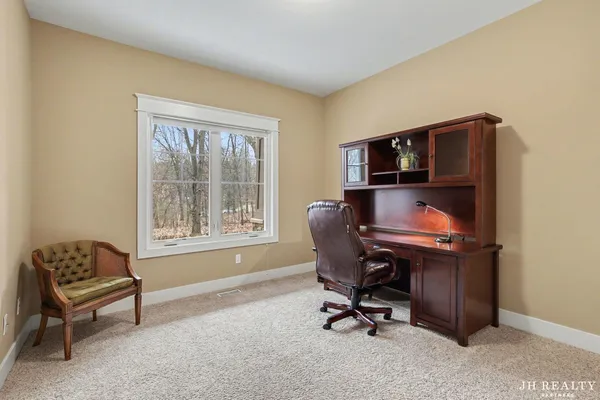 $949,000 | 2627 Oak Highland Court, Lowell, MI 49331