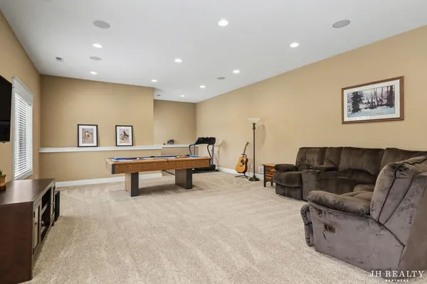 $949,000 | 2627 Oak Highland Court, Lowell, MI 49331