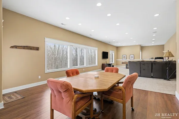 $949,000 | 2627 Oak Highland Court, Lowell, MI 49331