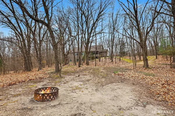 $949,000 | 2627 Oak Highland Court, Lowell, MI 49331