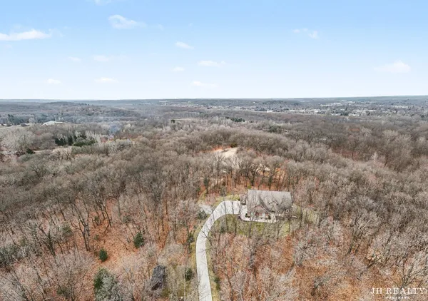 $949,000 | 2627 Oak Highland Court, Lowell, MI 49331