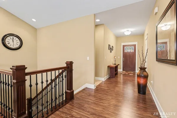 $949,000 | 2627 Oak Highland Court, Lowell, MI 49331