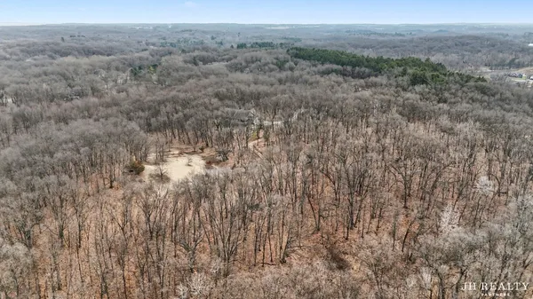 $949,000 | 2627 Oak Highland Court, Lowell, MI 49331