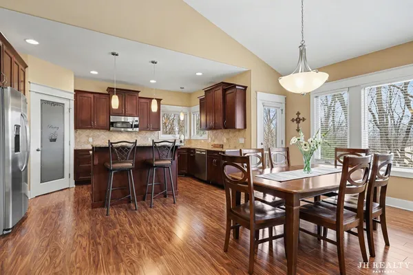 $949,000 | 2627 Oak Highland Court, Lowell, MI 49331