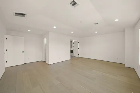 an empty room with a empty space