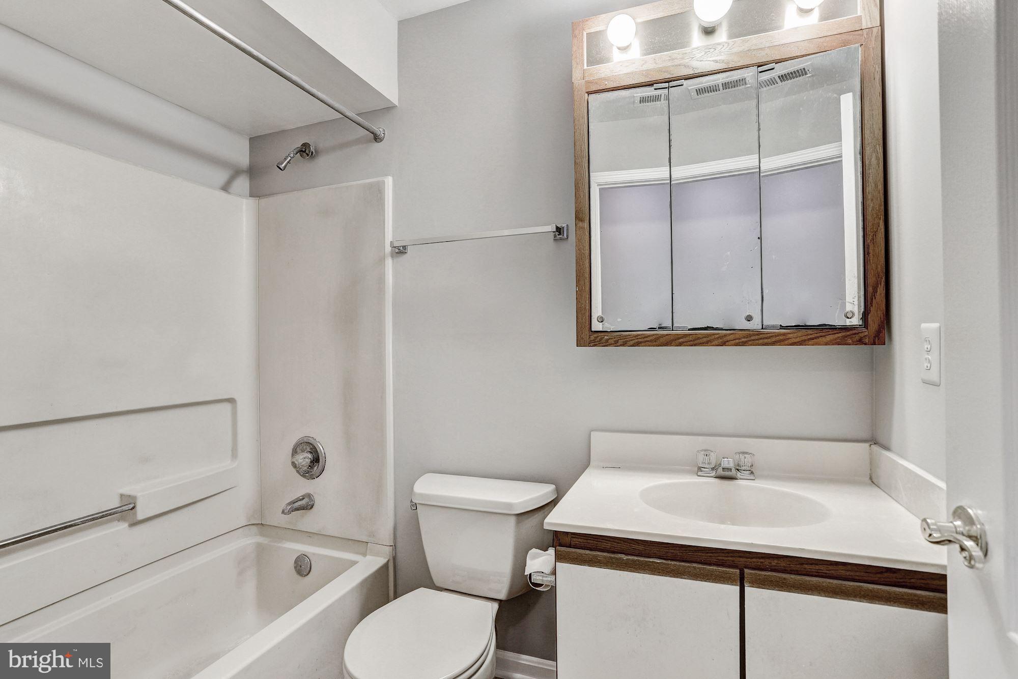 8589 Falls Run Road, Unit F Ellicott City, MD 21043 - Photo 18 of 25 Full Bath