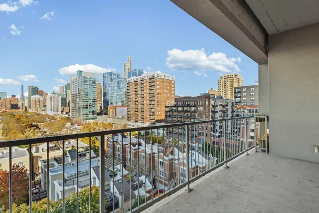 $450,000 | 1530 South State Street, Unit 706, Chicago, IL 60605