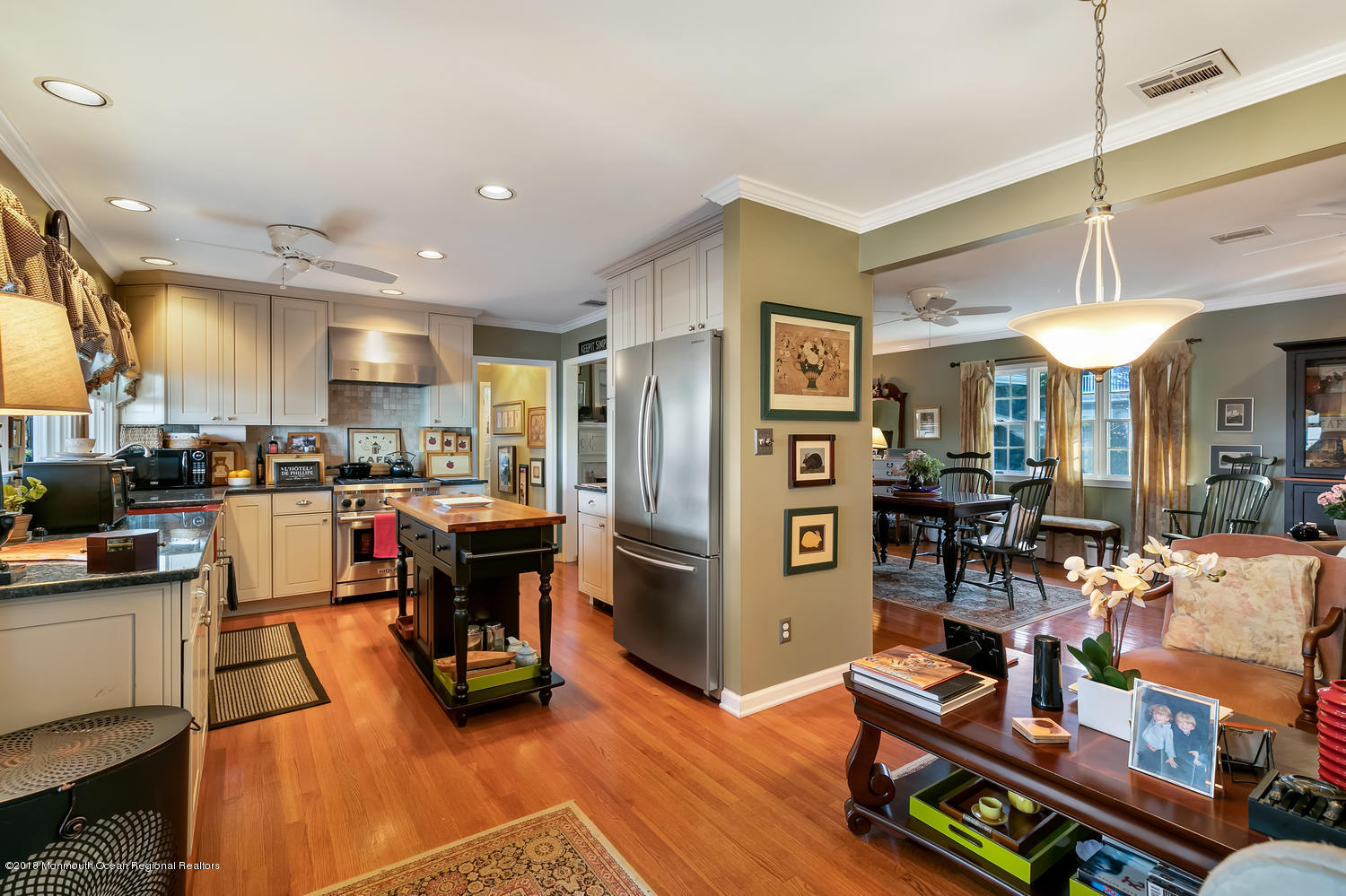 10 Packer Avenue Rumson, NJ 07760 - Photo 13 of 47 Kitchen/Breakfast area