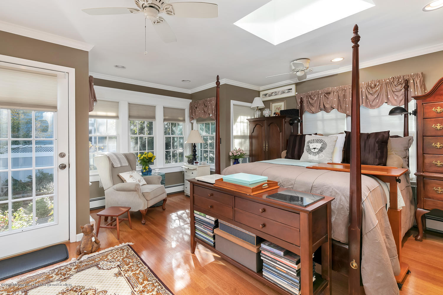 10 Packer Avenue Rumson, NJ 07760 - Photo 23 of 47 Luxurious Master bedroom suite
