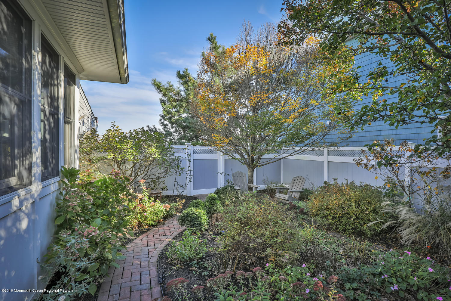 10 Packer Avenue Rumson, NJ 07760 - Photo 39 of 47 Beautiful gardens