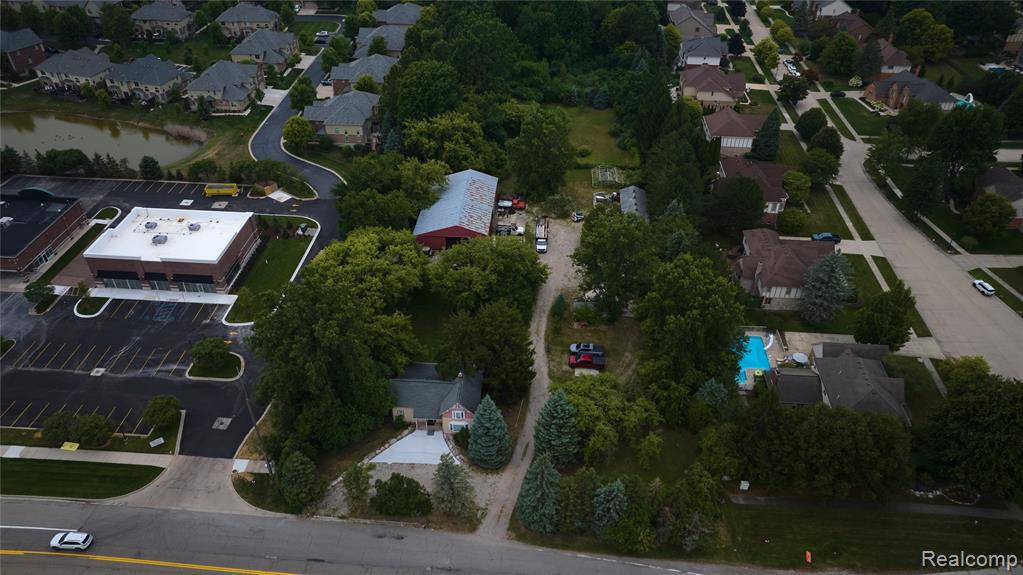 53303 Hayes Road Utica, MI 48315 - Photo 3 of 9 Gallery Image 3