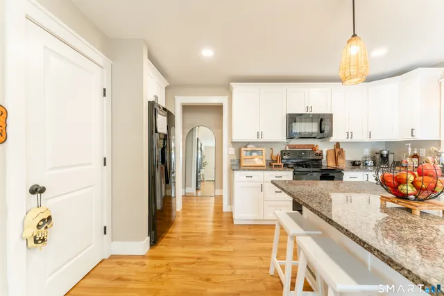 $450,000 | 100 Squaw Rock Road, Plainfield, CT 06354