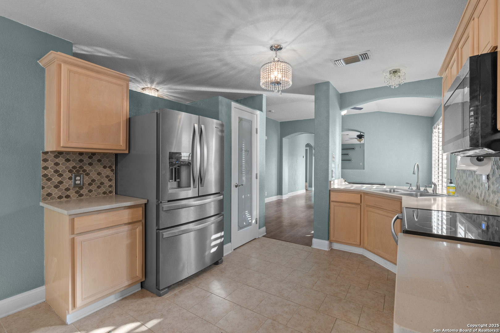 4108 Whisper Point Schertz, TX 78108 - Photo 4 of 17