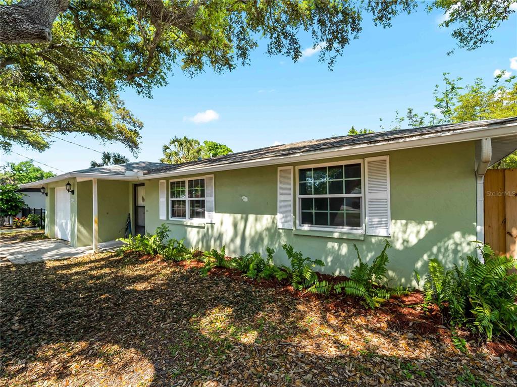2995 Arrowhead Road Venice, FL 34293 - Photo 4 of 55