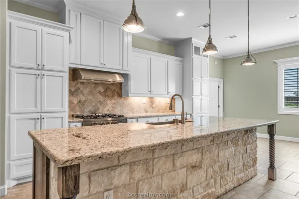 $3,300 | 15628 Shady Brook Lane, College Station, TX 77845