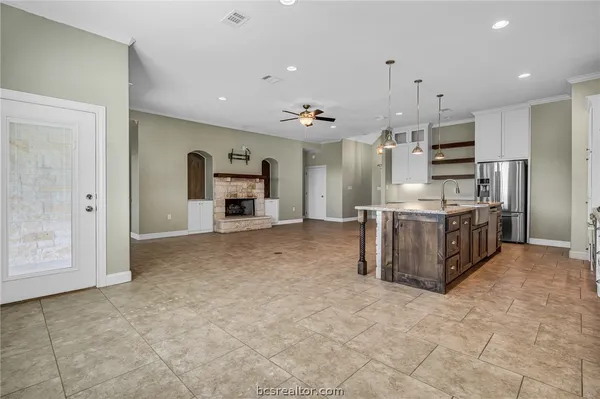 $3,300 | 15628 Shady Brook Lane, College Station, TX 77845