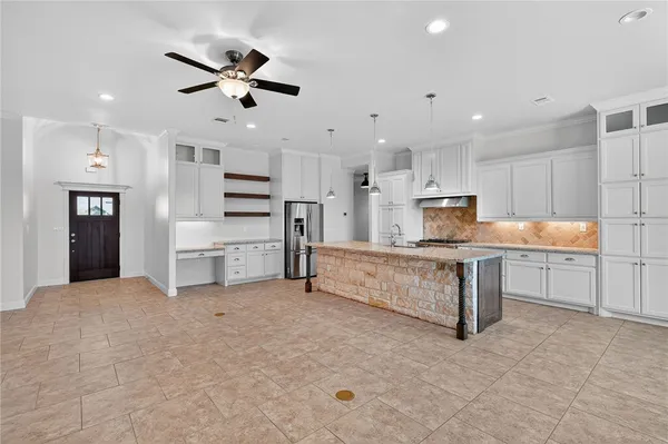 $3,300 | 15628 Shady Brook Lane, College Station, TX 77845