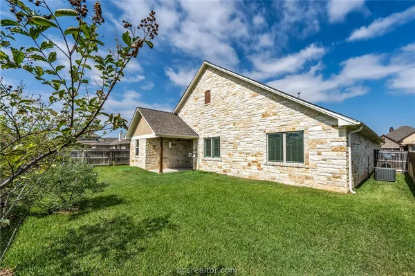 $3,300 | 15628 Shady Brook Lane, College Station, TX 77845