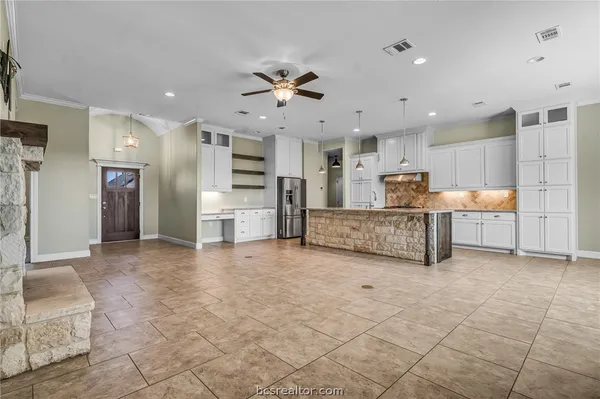 $3,300 | 15628 Shady Brook Lane, College Station, TX 77845