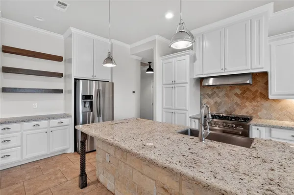 $3,300 | 15628 Shady Brook Lane, College Station, TX 77845