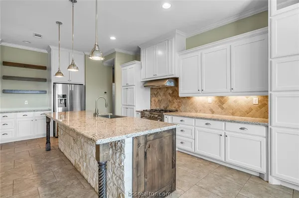 $3,300 | 15628 Shady Brook Lane, College Station, TX 77845