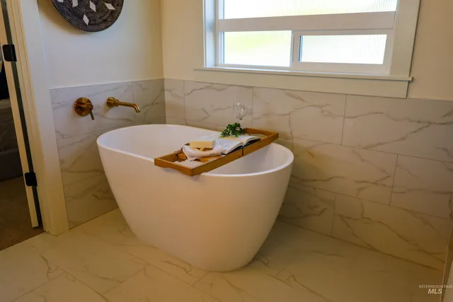 $794,900 | 1038 East Fleetwood Court, Boise, ID 83706