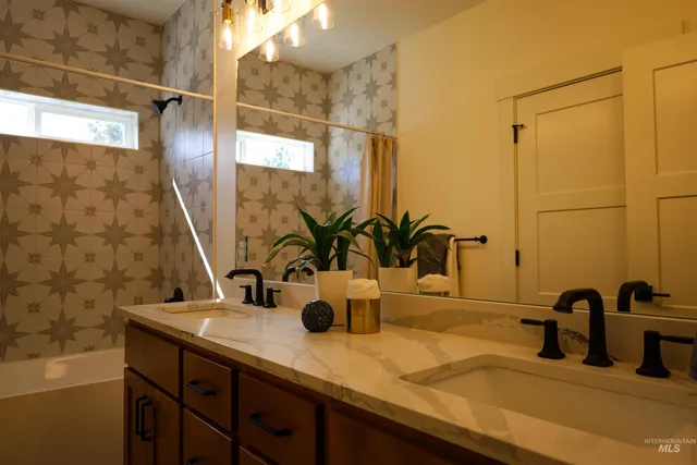 $794,900 | 1038 East Fleetwood Court, Boise, ID 83706