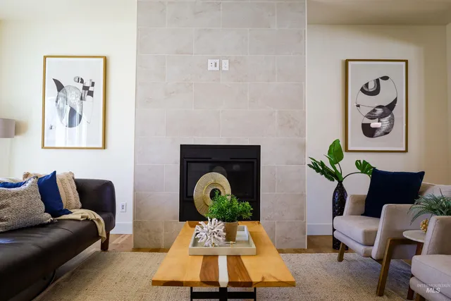 $794,900 | 1038 East Fleetwood Court, Boise, ID 83706