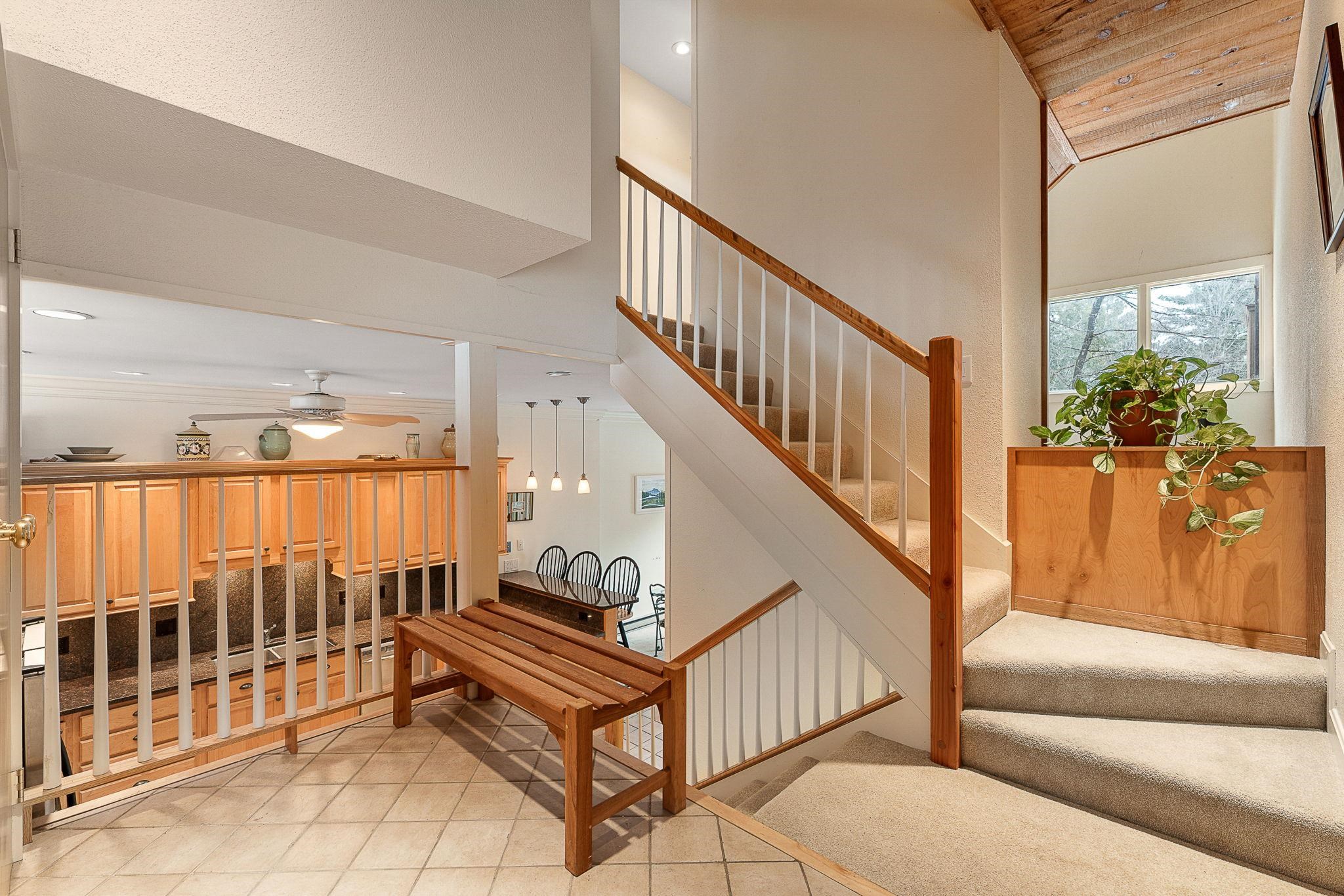 19 Timberline Drive, Unit 9 Warren, VT 05674 - Photo 6 of 51