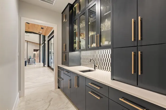 $4,950,000 | 916 Dove Creek Court, Bartonville, TX 76226